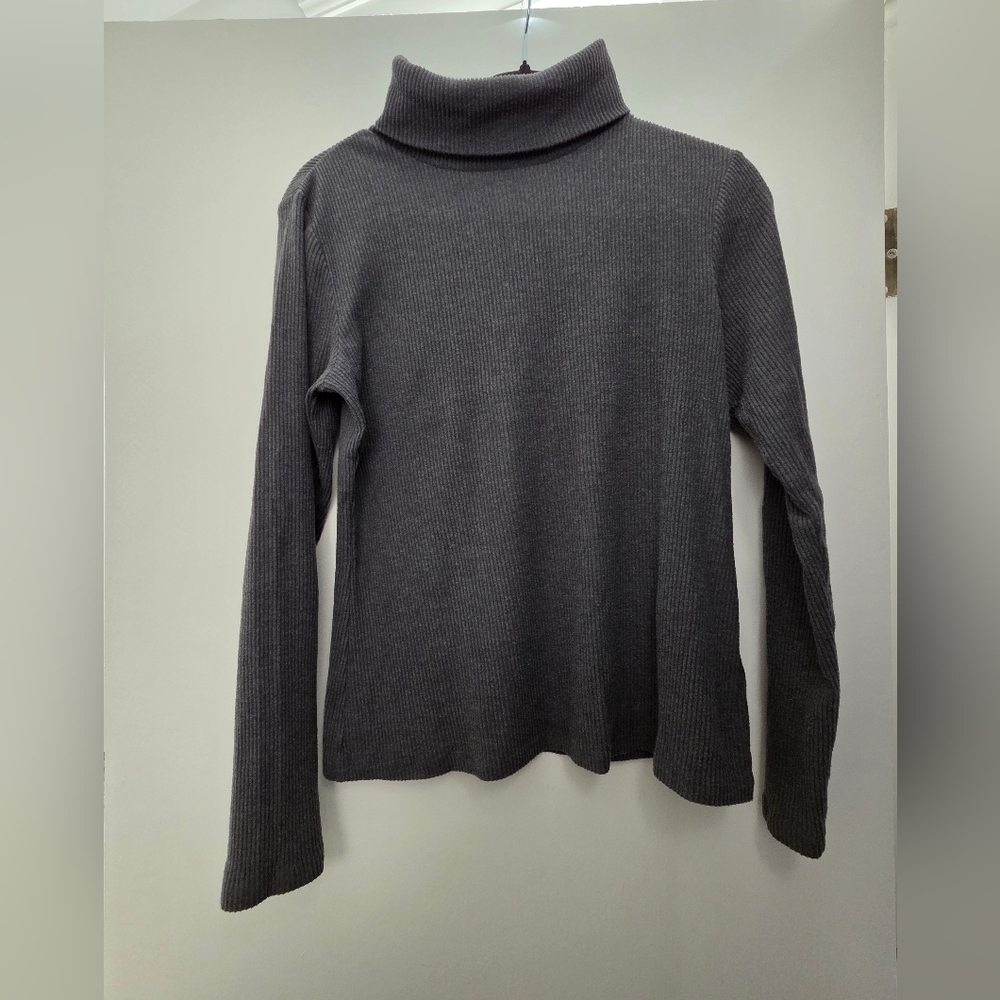 Charcoal Ribbed Turtleneck Sweater